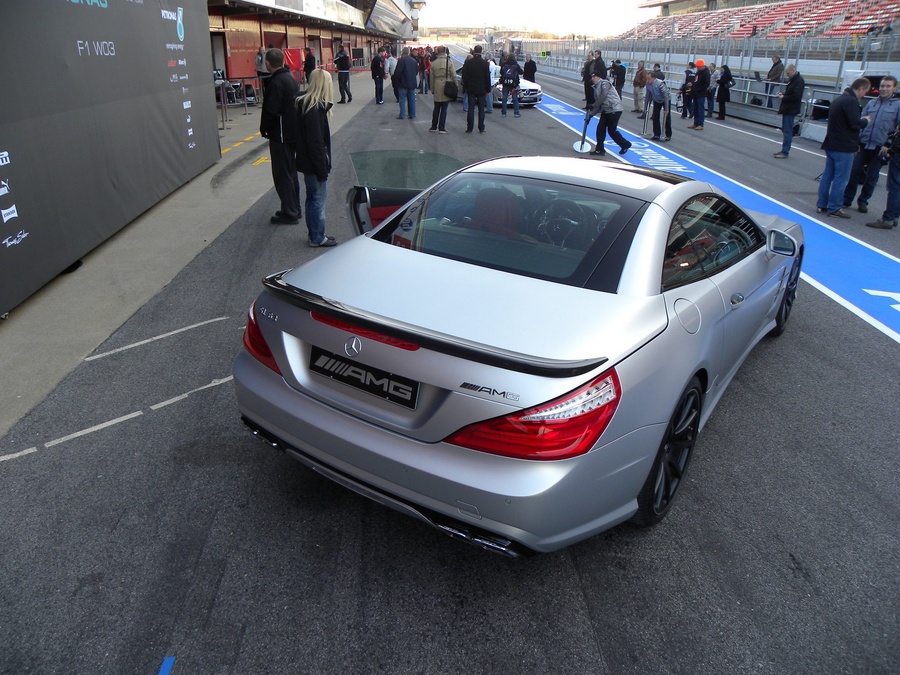 Name:  Mercedes_SL63_AMG_2012_preview_21.jpg
Views: 1772
Size:  257.7 KB