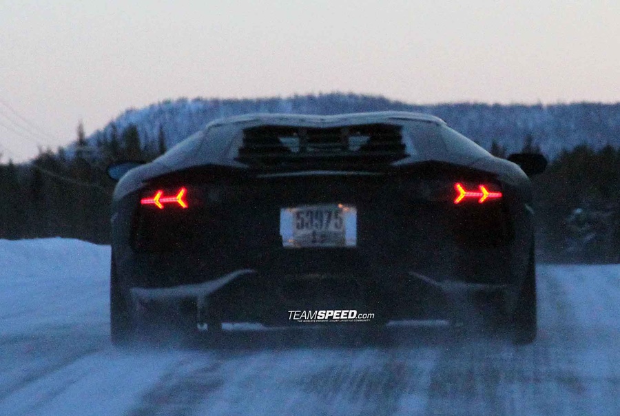 Name:  aventador roadster 6.jpg
Views: 4504
Size:  183.4 KB