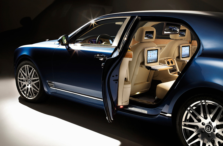 Name:  Bentley_Mulsanne_EXECUTIVE_INTERIOR_Bentley_Motors_30584.jpg
Views: 1549
Size:  195.9 KB