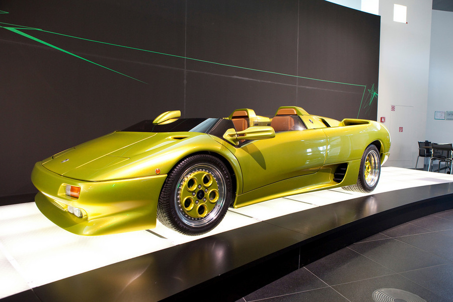 Name:  Lamborghini Diablo Roadster Concept 1992 (1).jpg
Views: 2985
Size:  206.8 KB