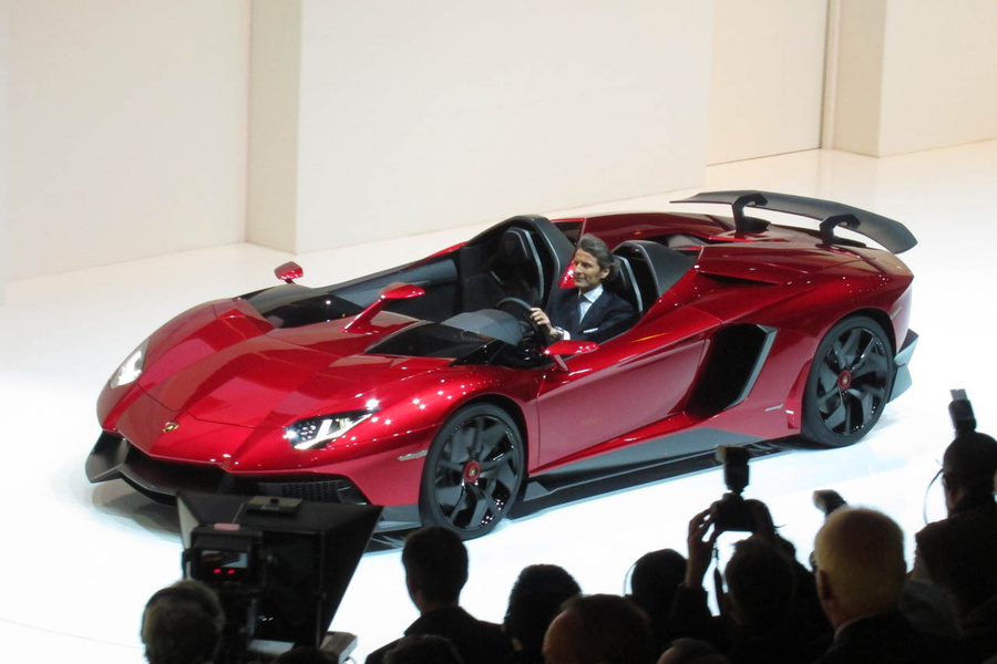 Name:  08-geneva12-vw-preview-night.jpg
Views: 632
Size:  155.6 KB