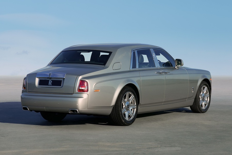 Name:  2013-Rolls-Royce-Phantom-Series-II-12[2].jpg
Views: 2896
Size:  126.0 KB
