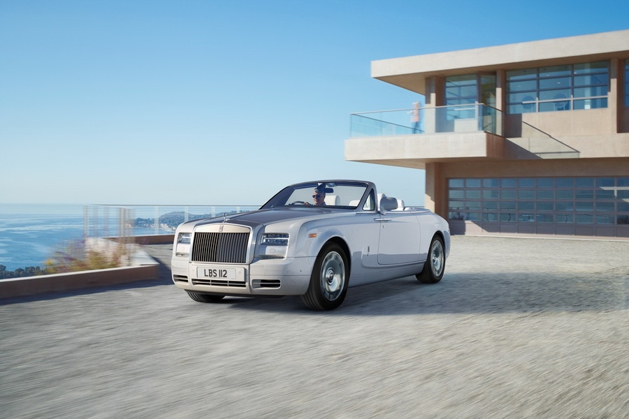 Name:  2013-Rolls-Royce-Phantom-Series-II-34[2].jpg
Views: 2613
Size:  143.7 KB