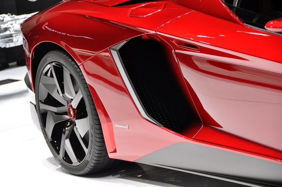 Name:  Lamborghini Aventador J 2012 (18).jpg
Views: 390
Size:  204.8 KB