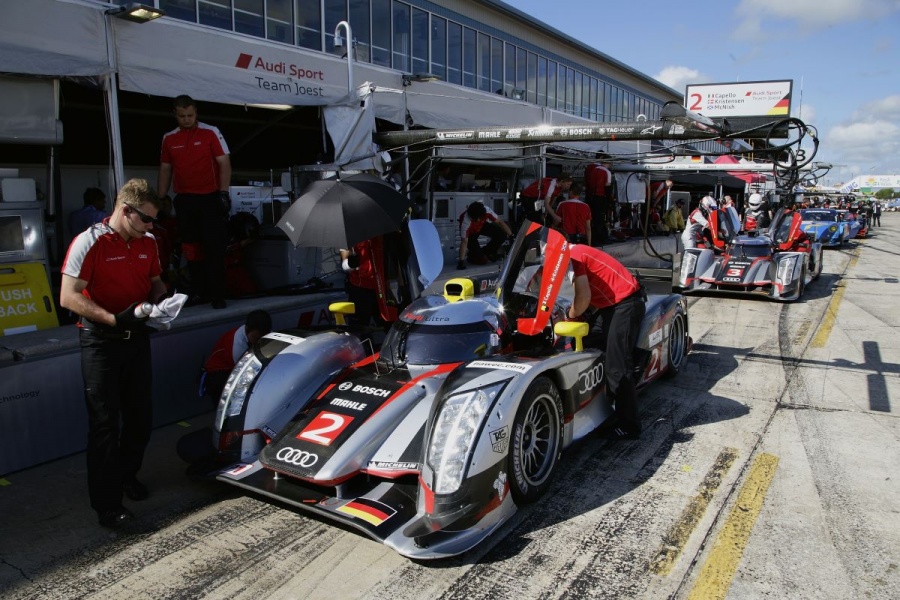 Name:  Audi R18 at Sebring 2012 (3).jpg
Views: 146
Size:  235.6 KB