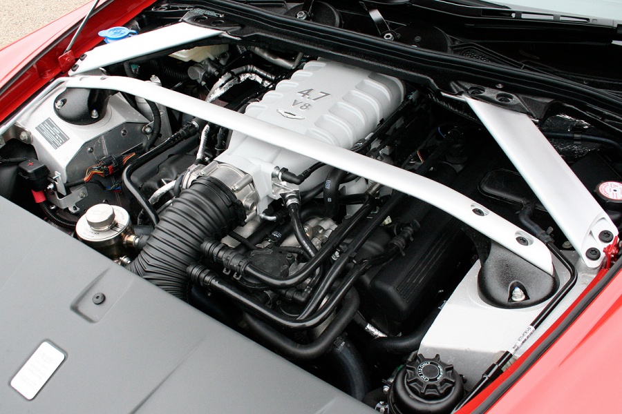 Name:  17_aston_martin_v8_vantage.jpg
Views: 1989
Size:  232.9 KB
