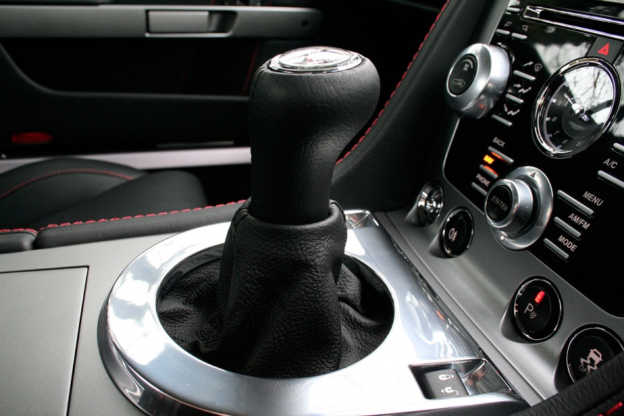 Name:  6_aston_martin_v8_vantage.jpg
Views: 2024
Size:  192.2 KB