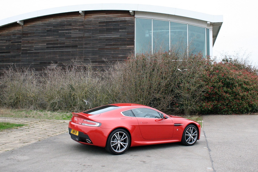 Name:  16_aston_martin_v8_vantage.jpg
Views: 2022
Size:  269.1 KB