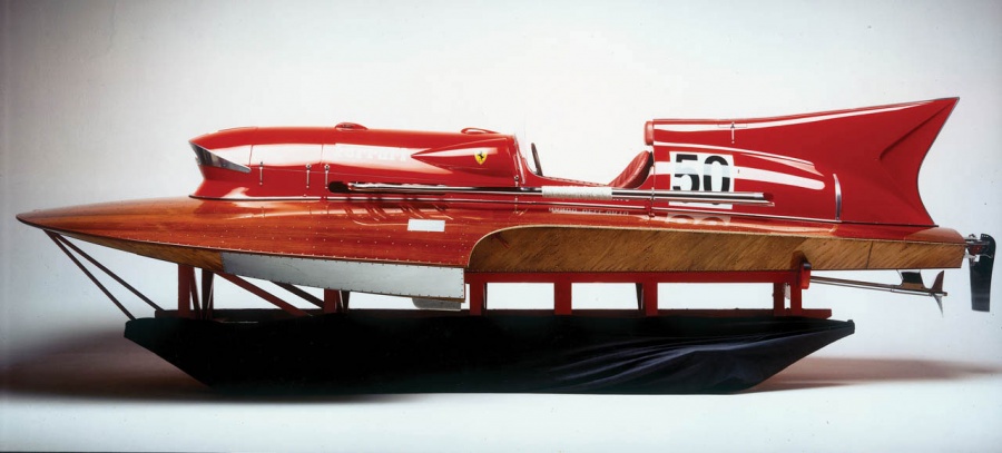 Name:  Record-Breaker-Ferrari-Hydroplane-Arno-XI-up-for-Grabs-7.jpg
Views: 594
Size:  96.7 KB