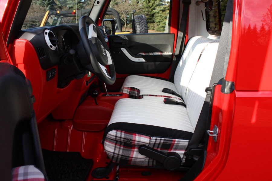 Name:  15-jeep-j12-concept.jpg
Views: 2026
Size:  161.6 KB