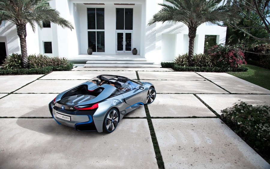 Name:  BMW-i8-Concept-Spyder-rear-three-quarters-top-view.jpg
Views: 290
Size:  232.1 KB