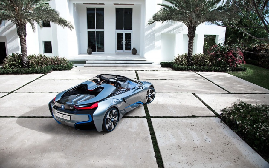 Name:  BMW-i8-Concept-Spyder-rear-three-quarters-top-view.jpg
Views: 310
Size:  232.1 KB