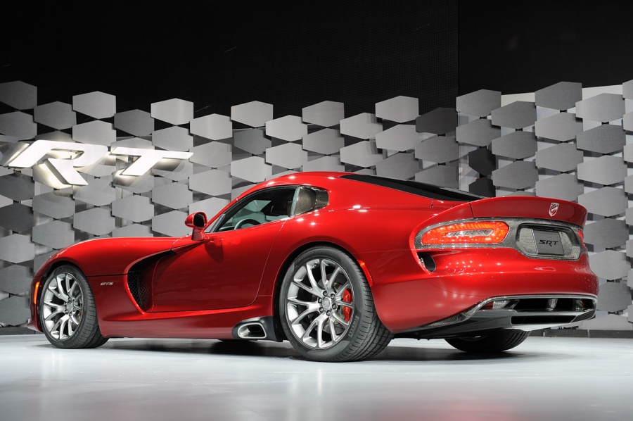 Name:  02-2013-srt-viper-ny.jpg
Views: 2140
Size:  160.6 KB
