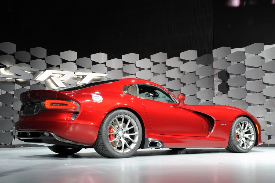 Name:  04-2013-srt-viper-ny.jpg
Views: 1959
Size:  159.7 KB