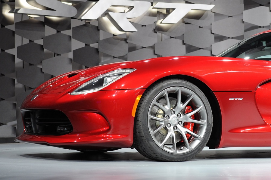 Name:  13-2013-srt-viper-ny.jpg
Views: 623
Size:  173.0 KB