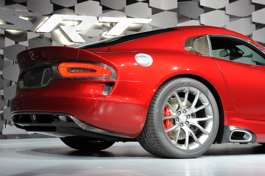 Name:  14-2013-srt-viper-ny.jpg
Views: 645
Size:  175.9 KB