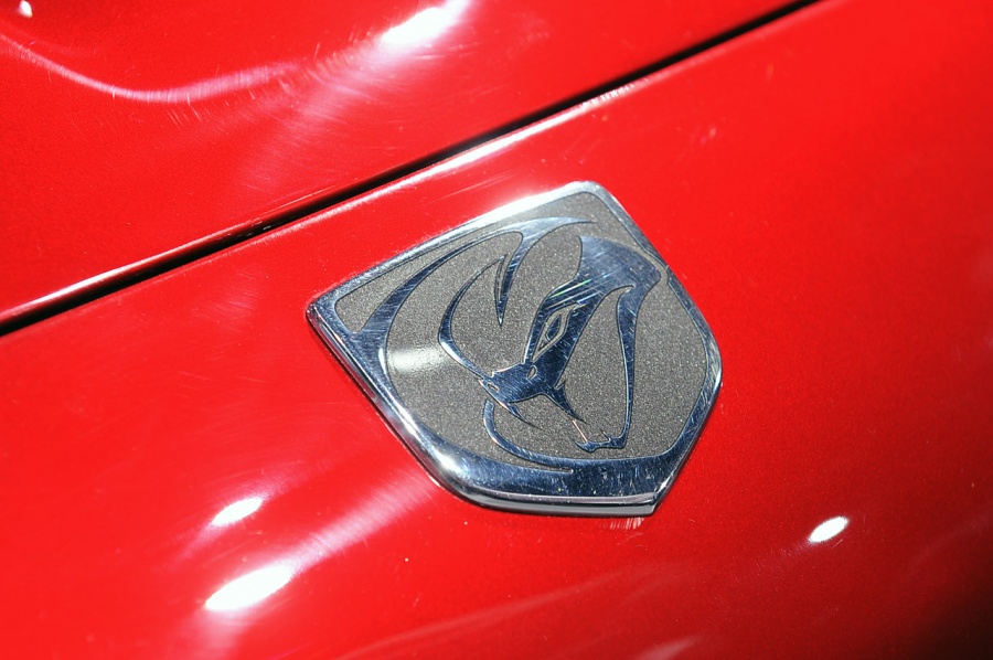 Name:  18-2013-srt-viper-ny.jpg
Views: 636
Size:  157.7 KB