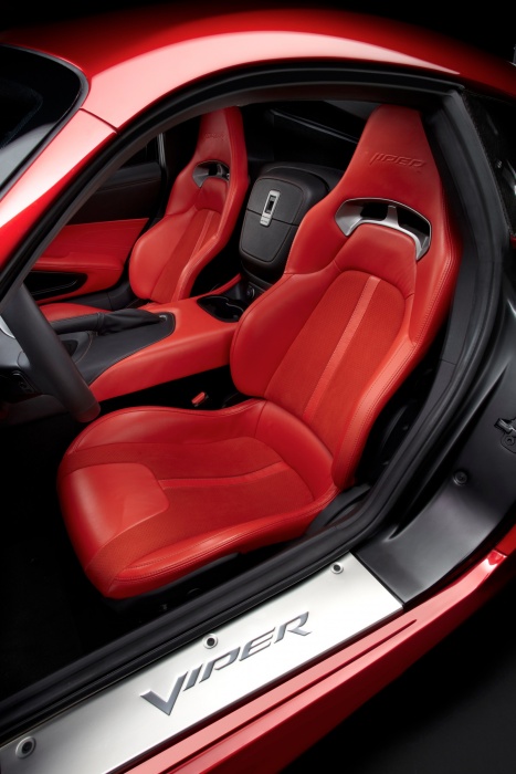 Name:  srt-viper029.jpg
Views: 426
Size:  100.2 KB
