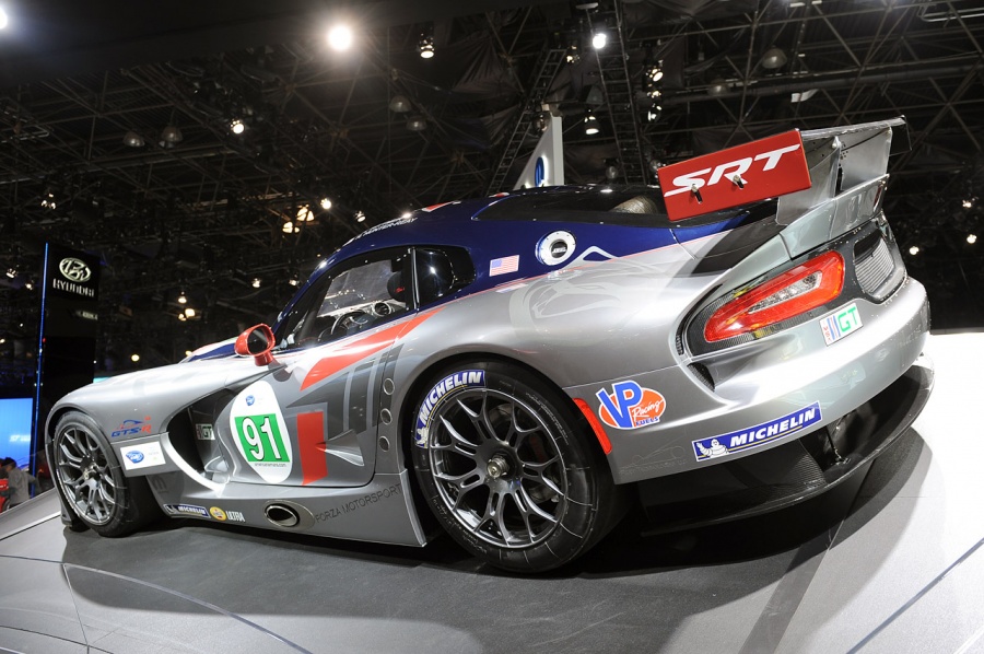 Name:  02-dodge-viper-gts-r-ny.jpg
Views: 93
Size:  207.4 KB