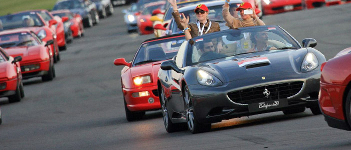 A record 964 Ferrari’s Take To Silverstone