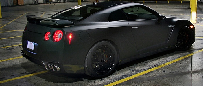 Farah Drives Switzer’s “Ultimate Street” GT-R