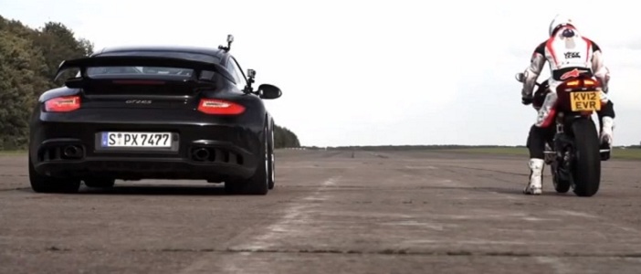 200mph Drag: GT2 RS vs. Ducati 1199