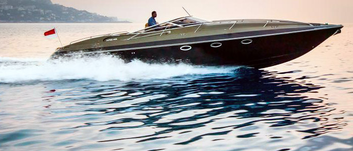 British boat-builder Hunton to make US debut At 2013 Miami Boat Show