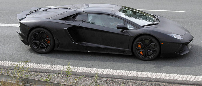 Lamborghni Aventador Roadster Spy Pictures Confrim two-piece targa top