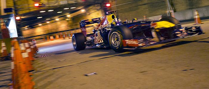 VIDEO: Red Bull’s F1 Car & David Coulthard do 190 MPH in the Lincoln Tunnel