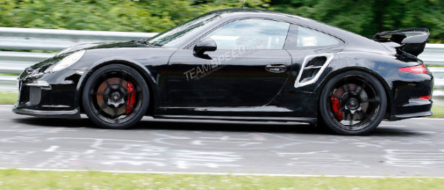Spied: New Porsche 911 GT2