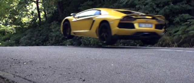 Sutcliffe “Flies” in the Aventador