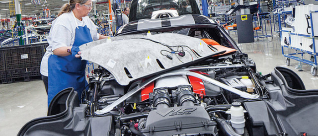 Chrysler Dramatically Cuts Viper Production