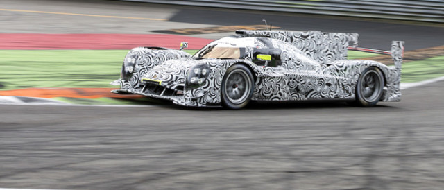 Webber climbs aboard the Porsche LMP1