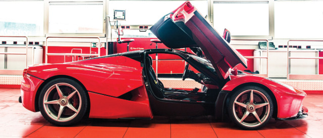 Ferrari Planning Open-Top La Ferrari