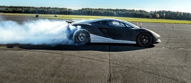 Poland’s Arrinera Supercar Spotted Testing