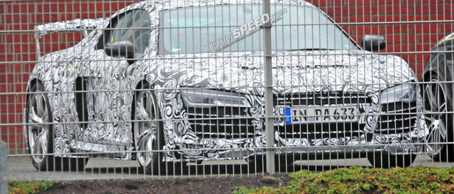 Audi Readying Hard-Core R8 Swan Song
