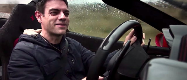 EVO Drives In The Ferrari 458 Speciale Aperta In The Very Wet Italian Countryside