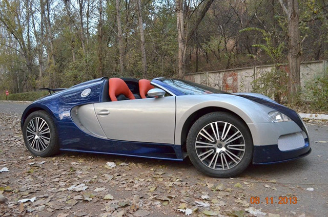 Don’t Your Kids Deserve a $50k Pint-Size Bugatti Veyron for Christmas?