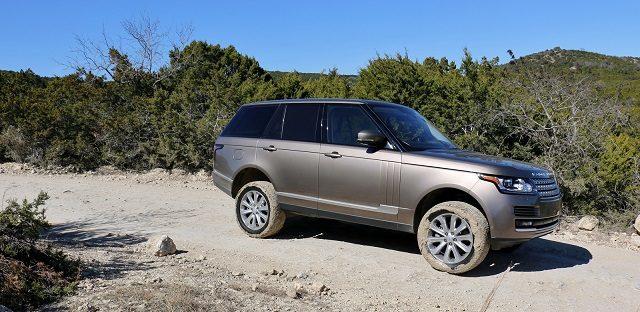 The 2016 Range Rover HSE Td6 is So Luxurious, It Even Thinks for You