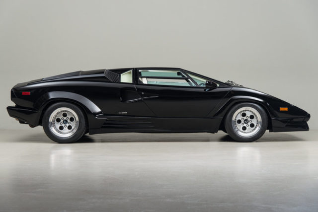 Canepa Offering Beautiful 25th Anniversary Countach