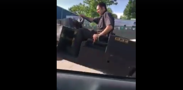 3-Wheeled Truck Pulls Impressive Drag Race Wheelie Launch