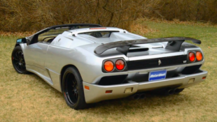 MotorWeek revisists a classic Lamborghini Diablo.