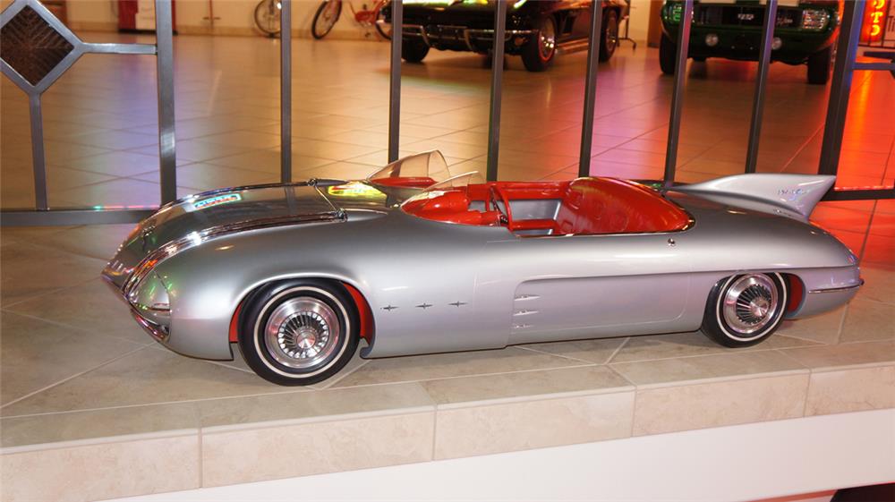 1956 pontiac club de mers concept car display model teamspeed teamspeed