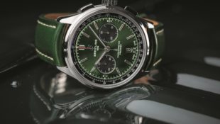 Breitling Set to Debut Bentley British Rac­ing Green Watch