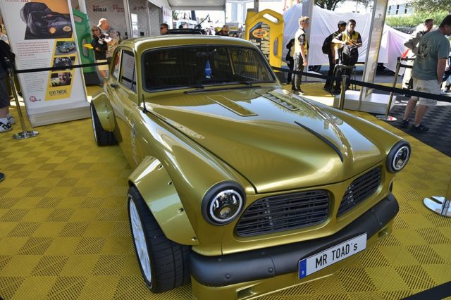 Flat 12 Gallery Debuts Mean Green Machine, the #VO6, in Vegas