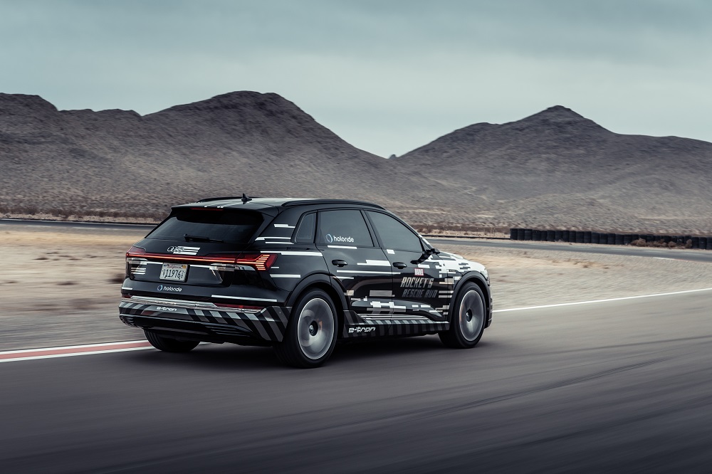 Audi E-tron Virtually Takes Passengers to Outer Space at CES