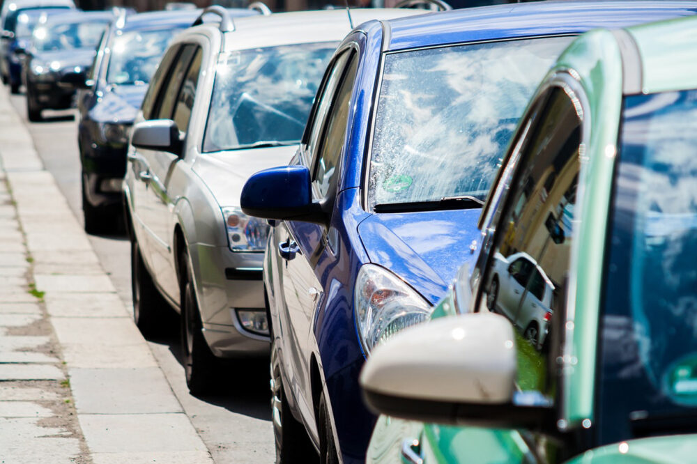 Survey: Bad Parking Manners Annoy British Motorists