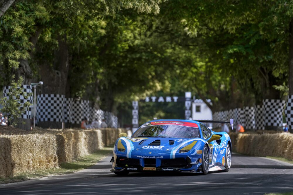 Ferrari Wows Em At Goodwood Showcases Trio Of Supercars