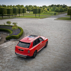 Rolls-Royce presents bespoke Cullinan in Fux Orange