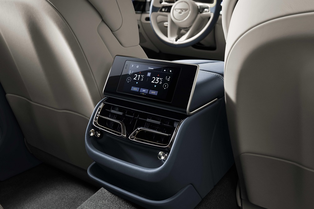 Flying Spur’s multi-functional Touch Screen Remote